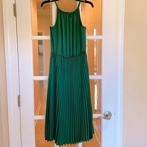 Gorgeous Emerald Green Pleated Cocktail Dress
